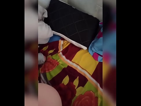 ❤️ Mano kambariokė lieka namuose viena, nes jos vyras atostogauja, o aš pasinaudoju proga ją išdulkinti ir užpildyti jos užpakalį pienu ❤❌ Rusų porno prie mūsų ❌️❤